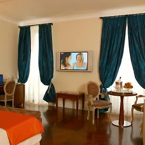 Hotel Vivaldi Luxury, Rome